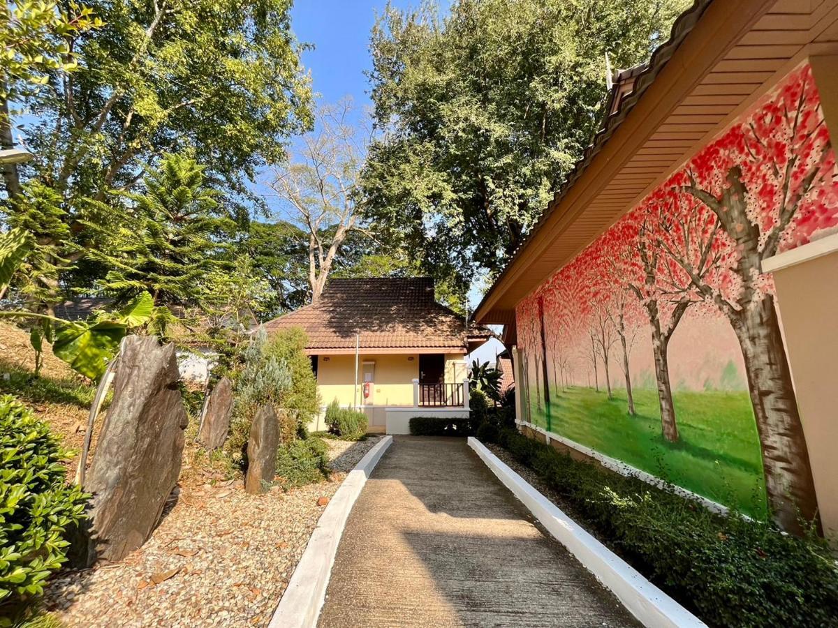 צ'יאנג קונג Chiangkhong Teak Garden Riverfront Onsen Hotel- Sha Extra Plus מראה חיצוני תמונה