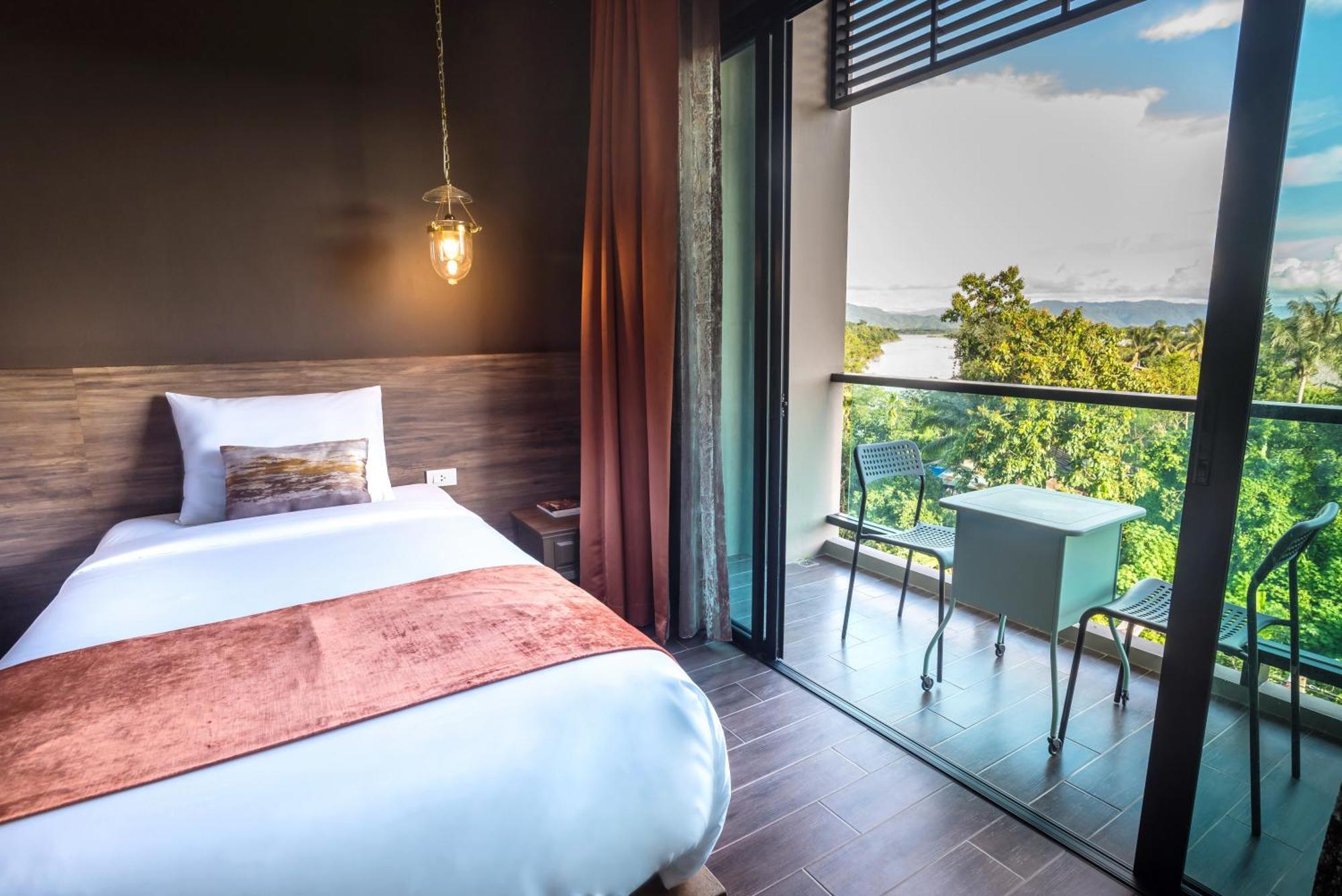 צ'יאנג קונג Chiangkhong Teak Garden Riverfront Onsen Hotel- Sha Extra Plus מראה חיצוני תמונה