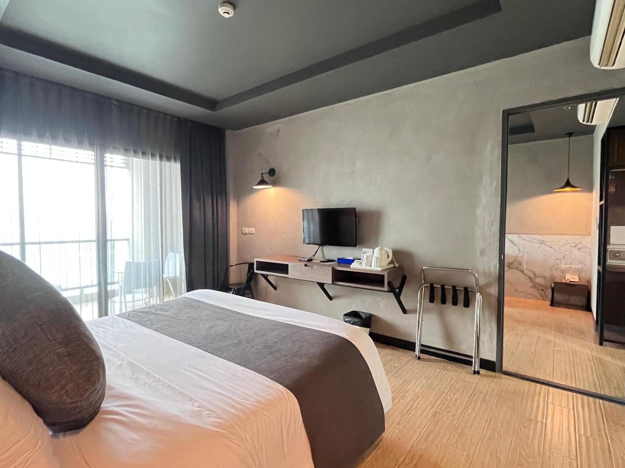 צ'יאנג קונג Chiangkhong Teak Garden Riverfront Onsen Hotel- Sha Extra Plus מראה חיצוני תמונה